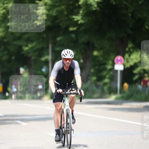 15.06.2025 - 7 Türme Triathlon Yannick Fuchs http://msf.ph/oto/8007996 15.06.2025 12:41:02 Radfahren 201, 214, 221, 283, 323 meine-sportfotos.de