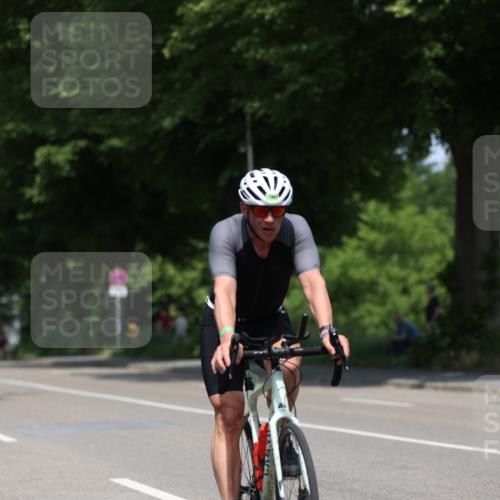 15.06.2025 - 7 Türme Triathlon Yannick Fuchs http://msf.ph/oto/8008024 15.06.2025 12:41:02 Radfahren 201, 214, 221, 283, 323 meine-sportfotos.de