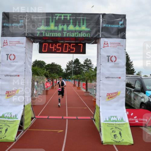 15.06.2025 - 7 Türme Triathlon Michael Strokosch http://msf.ph/oto/8008050 15.06.2025 14:50:56 Ziel 341 meine-sportfotos.de