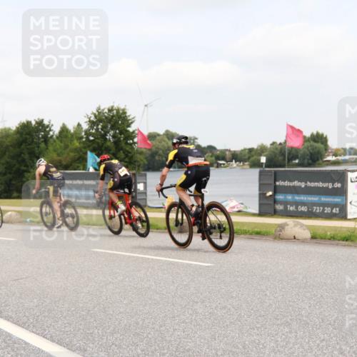 21.06.2025 - 27. Vierlanden-Triathlon H.Heesch http://msf.ph/oto/8008067 15.06.2025 12:13:27 Radfahren 727, 1034, 1035, 1036, 1037, 1038 meine-sportfotos.de