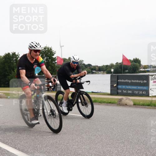 15.06.2025 - 27. Vierlanden-Triathlon H.Heesch http://msf.ph/oto/8008084 15.06.2025 10:45:56 Radfahren 78, 412 meine-sportfotos.de