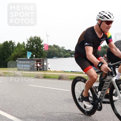 15.06.2025 - 27. Vierlanden-Triathlon H.Heesch http://msf.ph/oto/8008094 15.06.2025 10:45:56 Radfahren 78, 412 meine-sportfotos.de