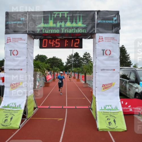 15.06.2025 - 7 Türme Triathlon Michael Strokosch http://msf.ph/oto/8008136 15.06.2025 14:51:12 Ziel 552 meine-sportfotos.de