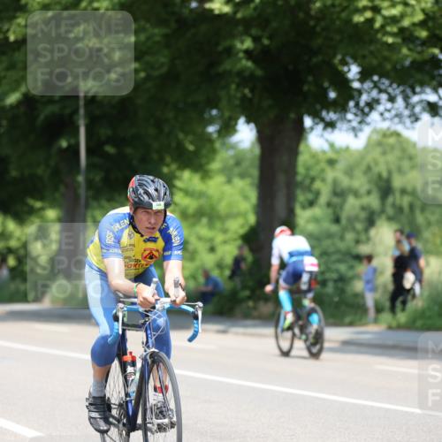 15.06.2025 - 7 Türme Triathlon Yannick Fuchs http://msf.ph/oto/8008141 15.06.2025 12:41:10 Radfahren 214, 336 meine-sportfotos.de