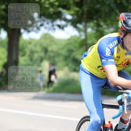 15.06.2025 - 7 Türme Triathlon Yannick Fuchs http://msf.ph/oto/8008171 15.06.2025 12:41:10 Radfahren 214, 336 meine-sportfotos.de