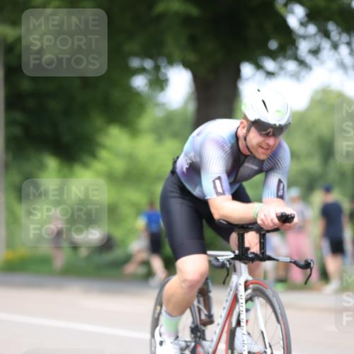 15.06.2025 - 7 Türme Triathlon Yannick Fuchs http://msf.ph/oto/8008257 15.06.2025 13:22:26 Radfahren 260, 356, 491, 631, 803 meine-sportfotos.de