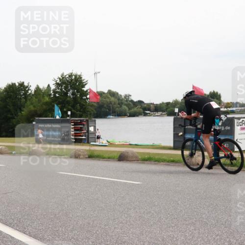 15.06.2025 - 27. Vierlanden-Triathlon H.Heesch http://msf.ph/oto/8008326 15.06.2025 10:47:26 Radfahren 83, 114, 372 meine-sportfotos.de