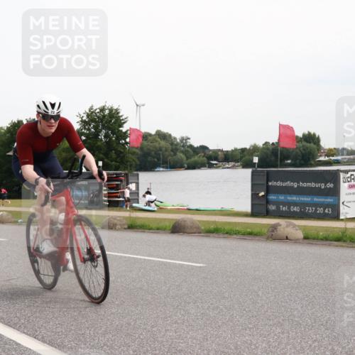 15.06.2025 - 27. Vierlanden-Triathlon H.Heesch http://msf.ph/oto/8008522 15.06.2025 10:48:14 Radfahren 72, 187 meine-sportfotos.de