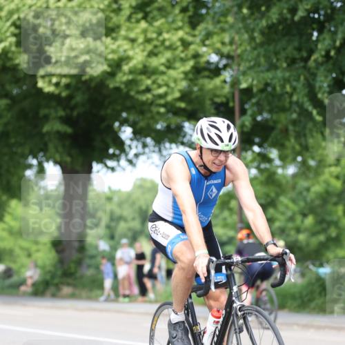 15.06.2025 - 7 Türme Triathlon Yannick Fuchs http://msf.ph/oto/8008546 15.06.2025 13:22:49 Radfahren  meine-sportfotos.de