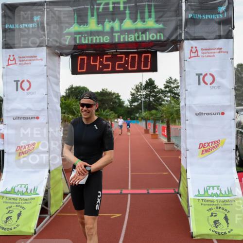 15.06.2025 - 7 Türme Triathlon Michael Strokosch http://msf.ph/oto/8008610 15.06.2025 14:51:59 Ziel 200 meine-sportfotos.de