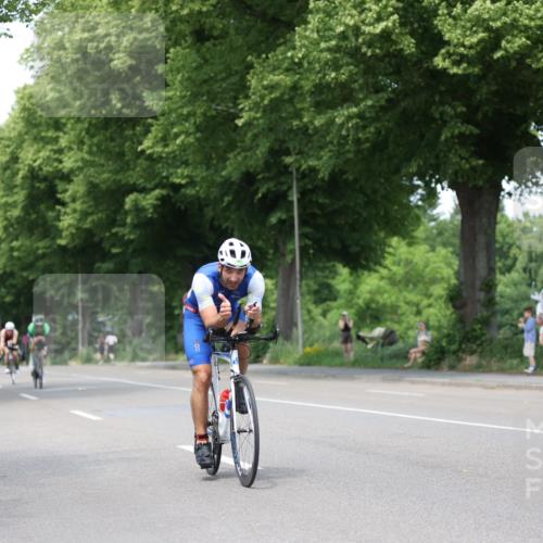 15.06.2025 - 7 Türme Triathlon Yannick Fuchs http://msf.ph/oto/8008718 15.06.2025 13:23:12 Radfahren 594, 1171 meine-sportfotos.de