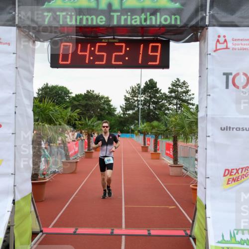 15.06.2025 - 7 Türme Triathlon Michael Strokosch http://msf.ph/oto/8008778 15.06.2025 14:52:19 Ziel 453 meine-sportfotos.de
