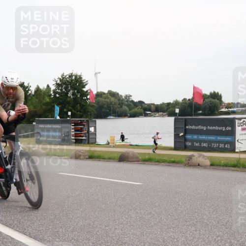 15.06.2025 - 27. Vierlanden-Triathlon H.Heesch http://msf.ph/oto/8008822 15.06.2025 10:50:19 Radfahren 50, 86 meine-sportfotos.de