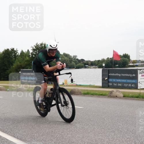 15.06.2025 - 27. Vierlanden-Triathlon H.Heesch http://msf.ph/oto/8008828 15.06.2025 10:50:25 Radfahren 36, 50 meine-sportfotos.de