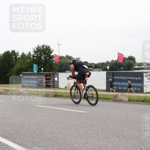 15.06.2025 - 27. Vierlanden-Triathlon H.Heesch http://msf.ph/oto/8008845 15.06.2025 10:50:39 Radfahren 133 meine-sportfotos.de