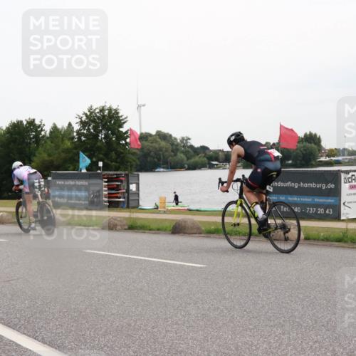 15.06.2025 - 27. Vierlanden-Triathlon H.Heesch http://msf.ph/oto/8008863 15.06.2025 10:50:47 Radfahren 188, 196, 373, 592 meine-sportfotos.de
