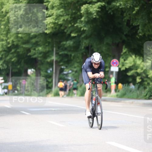15.06.2025 - 7 Türme Triathlon Yannick Fuchs http://msf.ph/oto/8008875 15.06.2025 13:23:34 Radfahren 451, 580 meine-sportfotos.de