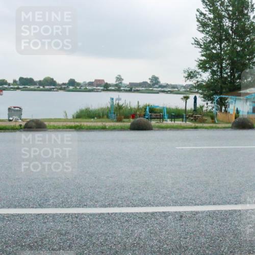 21.06.2025 - 27. Vierlanden-Triathlon H.Heesch http://msf.ph/oto/8008893 15.06.2025 13:28:22 Radfahren 1231, 1276, 1313 meine-sportfotos.de