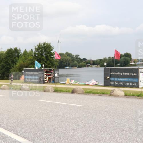 21.06.2025 - 27. Vierlanden-Triathlon H.Heesch http://msf.ph/oto/8008911 15.06.2025 12:19:42 Radfahren 637, 646, 647, 844, 855, 953 meine-sportfotos.de