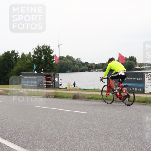 15.06.2025 - 27. Vierlanden-Triathlon H.Heesch http://msf.ph/oto/8008918 15.06.2025 10:51:13 Radfahren 161, 381 meine-sportfotos.de
