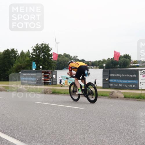 15.06.2025 - 27. Vierlanden-Triathlon H.Heesch http://msf.ph/oto/8008949 15.06.2025 10:51:45 Radfahren 47, 183 meine-sportfotos.de