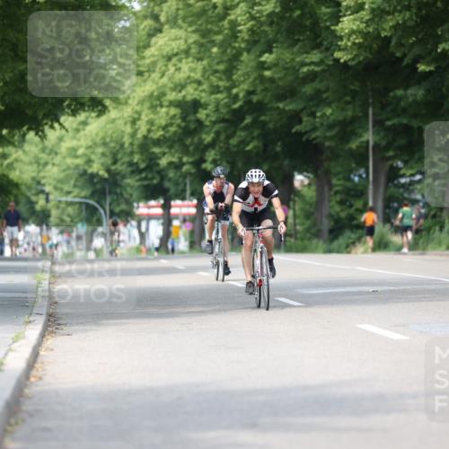 15.06.2025 - 7 Türme Triathlon Yannick Fuchs http://msf.ph/oto/8008953 15.06.2025 13:23:36 Radfahren 451, 580, 1181 meine-sportfotos.de