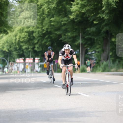 15.06.2025 - 7 Türme Triathlon Yannick Fuchs http://msf.ph/oto/8008974 15.06.2025 13:23:37 Radfahren 451, 580, 1181 meine-sportfotos.de