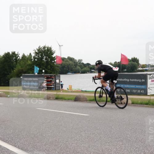 15.06.2025 - 27. Vierlanden-Triathlon H.Heesch http://msf.ph/oto/8009045 15.06.2025 10:52:10 Radfahren 81, 144, 173, 252, 435 meine-sportfotos.de