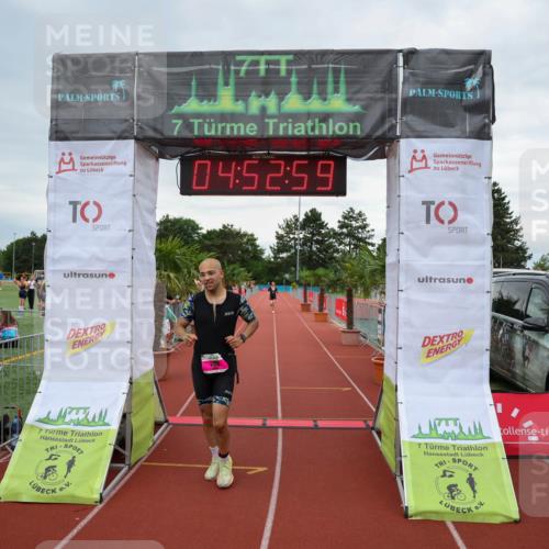 15.06.2025 - 7 Türme Triathlon Michael Strokosch http://msf.ph/oto/8009101 15.06.2025 14:52:58 Ziel 280 meine-sportfotos.de