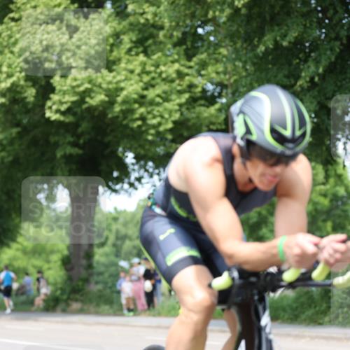 15.06.2025 - 7 Türme Triathlon Yannick Fuchs http://msf.ph/oto/8009135 15.06.2025 13:23:44 Radfahren 1170, 1181 meine-sportfotos.de