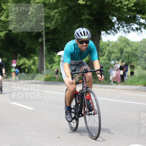 15.06.2025 - 7 Türme Triathlon Yannick Fuchs http://msf.ph/oto/8009147 15.06.2025 13:23:52 Radfahren 471, 591, 874, 908, 1016, 1170 meine-sportfotos.de