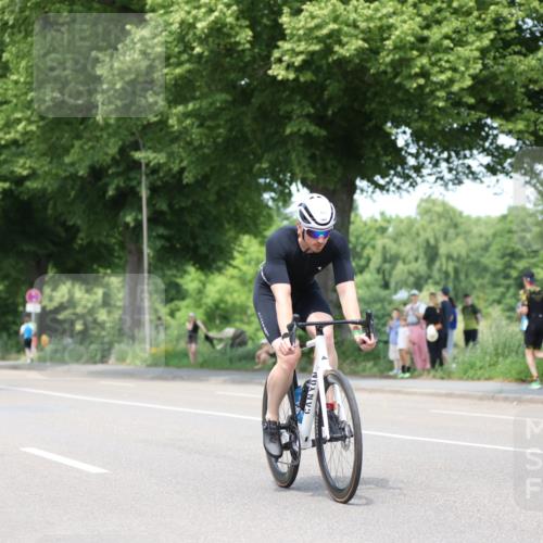 15.06.2025 - 7 Türme Triathlon Yannick Fuchs http://msf.ph/oto/8009177 15.06.2025 13:23:53 Radfahren 471, 591, 874, 908, 1016, 1170 meine-sportfotos.de
