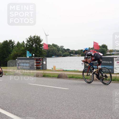15.06.2025 - 27. Vierlanden-Triathlon H.Heesch http://msf.ph/oto/8009285 15.06.2025 10:53:21 Radfahren 169, 609 meine-sportfotos.de