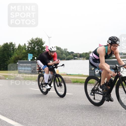 15.06.2025 - 27. Vierlanden-Triathlon H.Heesch http://msf.ph/oto/8009390 15.06.2025 10:54:07 Radfahren 69, 85, 157, 362, 509, 565, 622 meine-sportfotos.de
