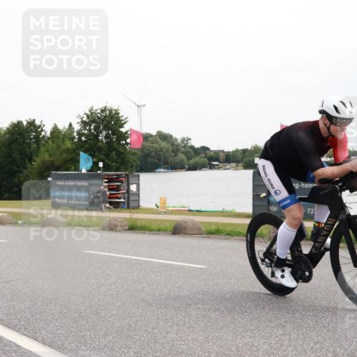 15.06.2025 - 27. Vierlanden-Triathlon H.Heesch http://msf.ph/oto/8009395 15.06.2025 10:54:07 Radfahren 69, 85, 157, 362, 509, 565, 622 meine-sportfotos.de