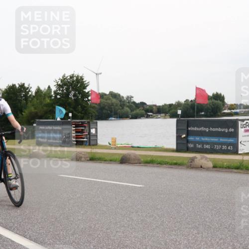 15.06.2025 - 27. Vierlanden-Triathlon H.Heesch http://msf.ph/oto/8009427 15.06.2025 10:54:12 Radfahren 69, 85, 509, 565, 585, 631 meine-sportfotos.de