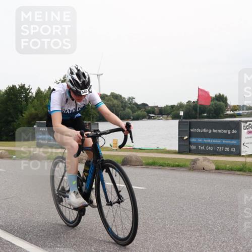 15.06.2025 - 27. Vierlanden-Triathlon H.Heesch http://msf.ph/oto/8009440 15.06.2025 10:54:12 Radfahren 69, 85, 509, 565, 585, 631 meine-sportfotos.de