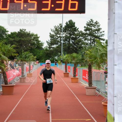 15.06.2025 - 7 Türme Triathlon Michael Strokosch http://msf.ph/oto/8009503 15.06.2025 14:53:36 Ziel 547, 601 meine-sportfotos.de