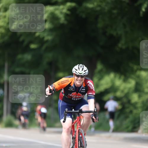 15.06.2025 - 7 Türme Triathlon Yannick Fuchs http://msf.ph/oto/8009558 15.06.2025 13:24:11 Radfahren 624 meine-sportfotos.de