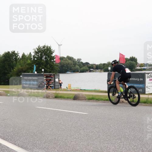 15.06.2025 - 27. Vierlanden-Triathlon H.Heesch http://msf.ph/oto/8009588 15.06.2025 10:55:32 Radfahren 167, 559 meine-sportfotos.de