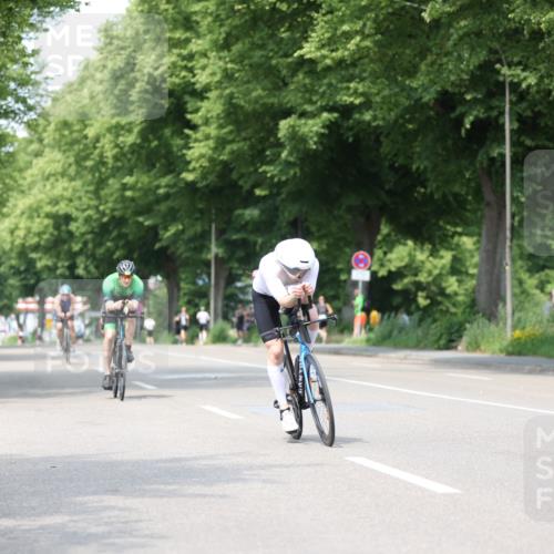 15.06.2025 - 7 Türme Triathlon Yannick Fuchs http://msf.ph/oto/8009637 15.06.2025 13:24:29 Radfahren 215, 397, 640, 930, 1072, 1182 meine-sportfotos.de