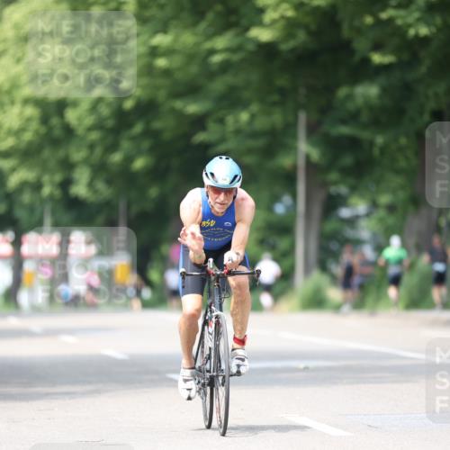 15.06.2025 - 7 Türme Triathlon Yannick Fuchs http://msf.ph/oto/8009699 15.06.2025 13:24:31 Radfahren 215, 397, 543, 640, 930, 1072, 1182 meine-sportfotos.de