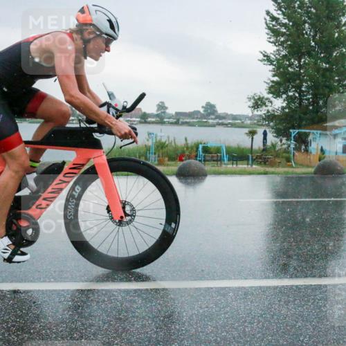 21.06.2025 - 27. Vierlanden-Triathlon H.Heesch http://msf.ph/oto/8009781 15.06.2025 13:41:51 Radfahren 1180, 1190, 1191 meine-sportfotos.de