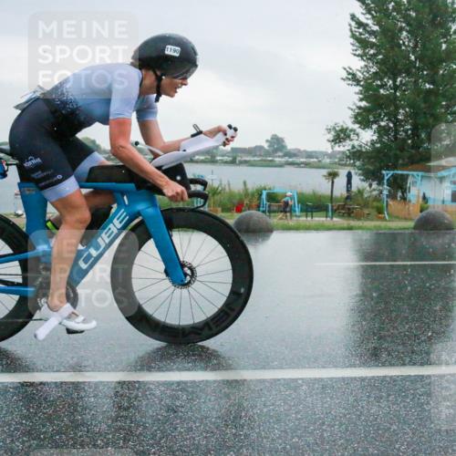 21.06.2025 - 27. Vierlanden-Triathlon H.Heesch http://msf.ph/oto/8009788 15.06.2025 13:41:55 Radfahren 1190 meine-sportfotos.de