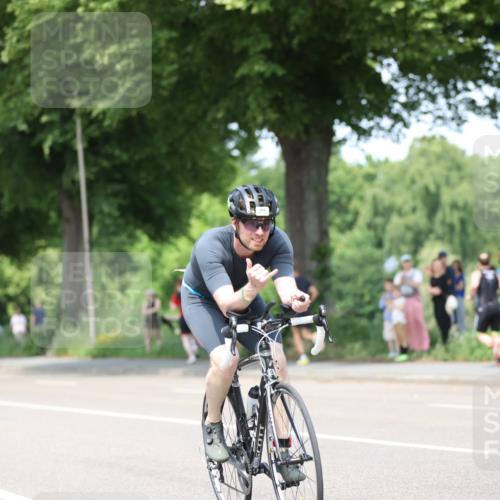 15.06.2025 - 7 Türme Triathlon Yannick Fuchs http://msf.ph/oto/8009811 15.06.2025 13:24:43 Radfahren 613, 674, 789, 924 meine-sportfotos.de