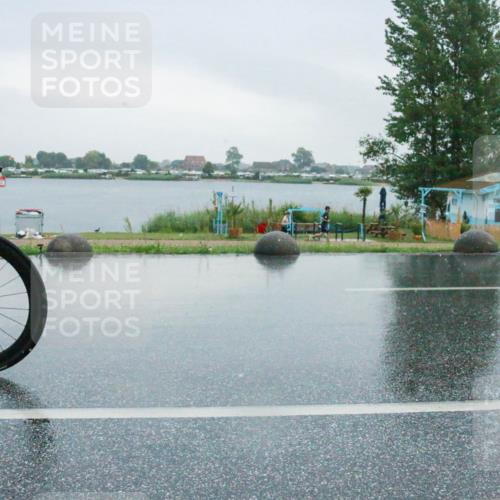 21.06.2025 - 27. Vierlanden-Triathlon H.Heesch http://msf.ph/oto/8009827 15.06.2025 13:43:17 Radfahren 1166, 1178 meine-sportfotos.de