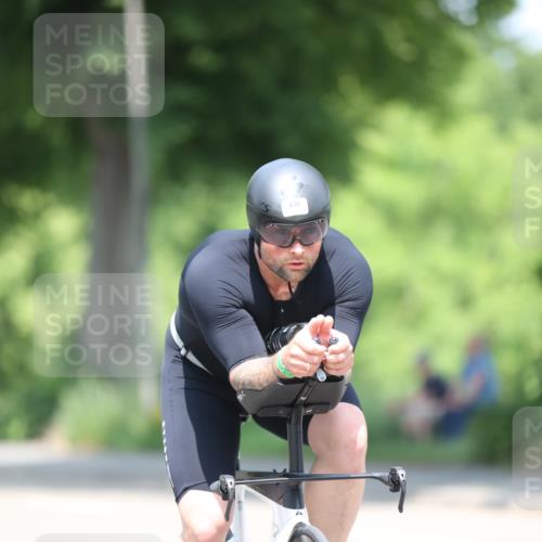15.06.2025 - 7 Türme Triathlon Yannick Fuchs http://msf.ph/oto/8009881 15.06.2025 12:43:44 Radfahren 491, 571, 584, 611, 630, 662 meine-sportfotos.de