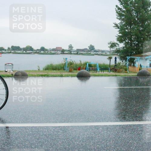 21.06.2025 - 27. Vierlanden-Triathlon H.Heesch http://msf.ph/oto/8009892 15.06.2025 13:43:59 Radfahren 1167, 1185, 1195 meine-sportfotos.de