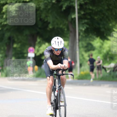 15.06.2025 - 7 Türme Triathlon Yannick Fuchs http://msf.ph/oto/8009915 15.06.2025 13:24:46 Radfahren 613, 674 meine-sportfotos.de