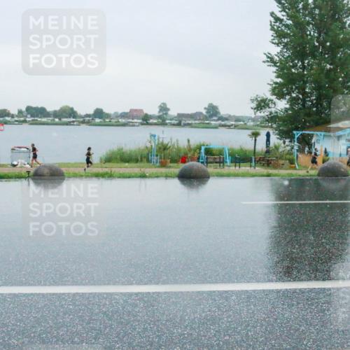 21.06.2025 - 27. Vierlanden-Triathlon H.Heesch http://msf.ph/oto/8009952 15.06.2025 13:44:48 Radfahren 1164, 1172, 1210 meine-sportfotos.de